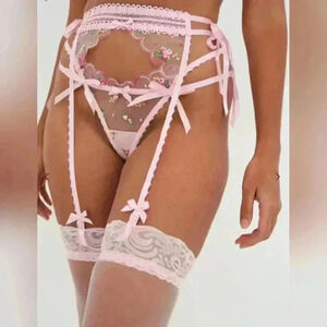 NWOT Victoria's Secret For Love & Lemons Maisie Garter Belt *Front ONLY* sz XS